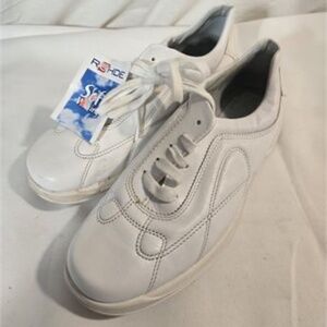 Rohde Soft Walking Women's White Leather Sneakers - Size 4